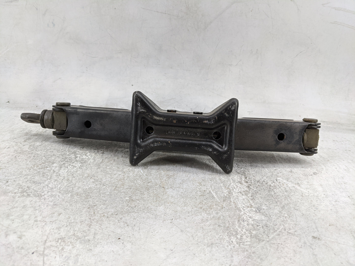 2007 Toyota Corolla Spare Scissor Car Jack Black - Oemusedautoparts1.com