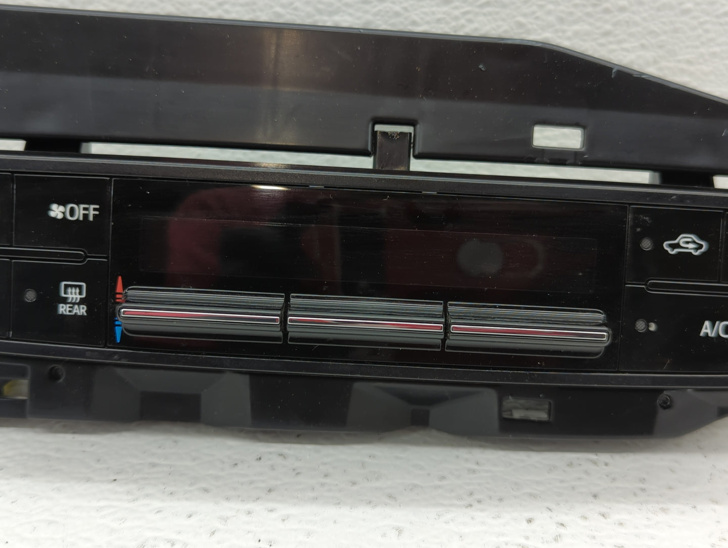 2017-2019 Toyota Corolla Climate Control Module Temperature AC/Heater Replacement P/N:75K114 Fits Fits 2017 2018 2019 OEM Us