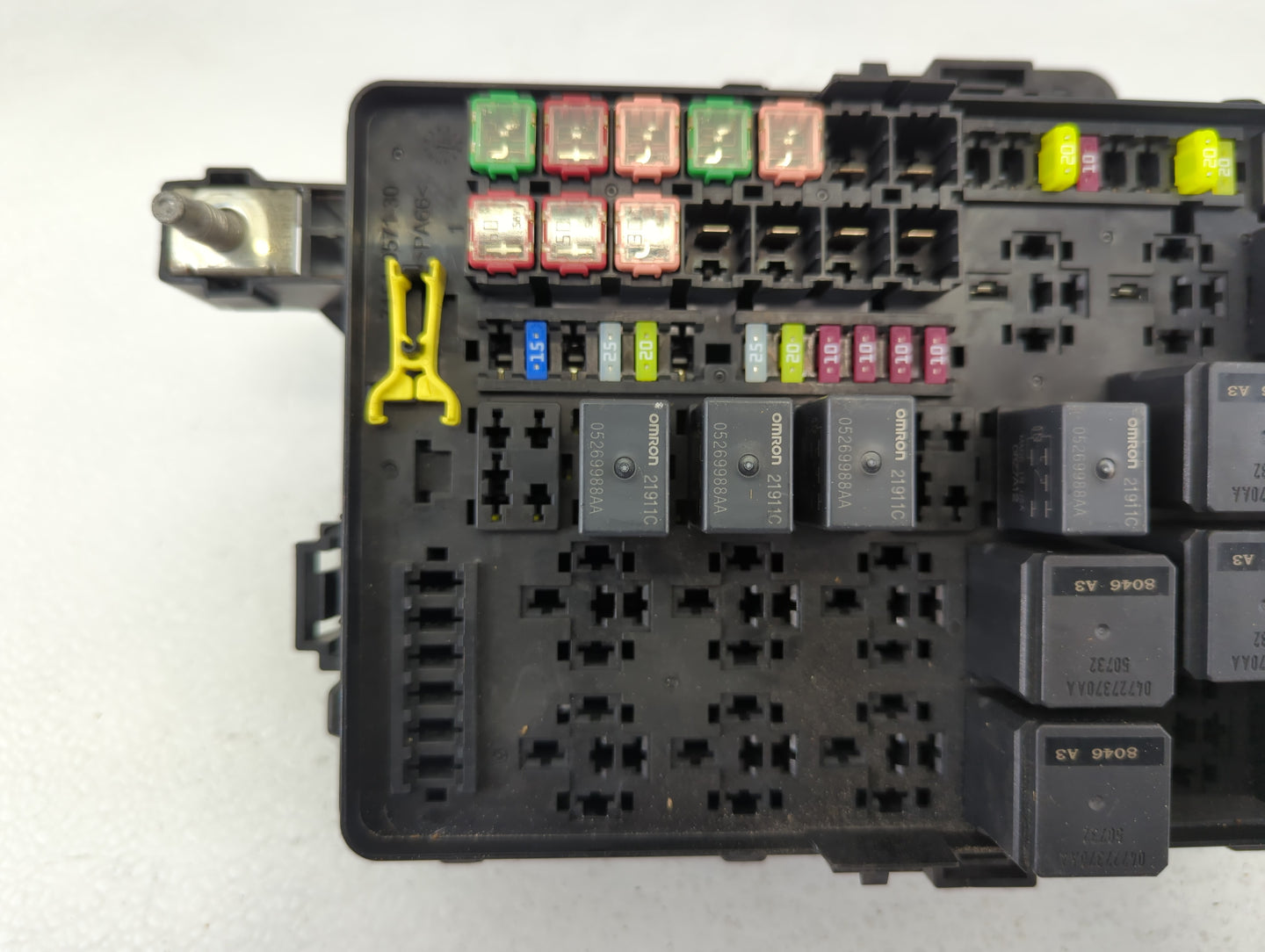 2004-2008 Toyota Corolla Fusebox Fuse Box Panel Relay Module P/N:P68384421AC Fits Fits 2004 2005 2006 2007 2008 OEM Used Aut