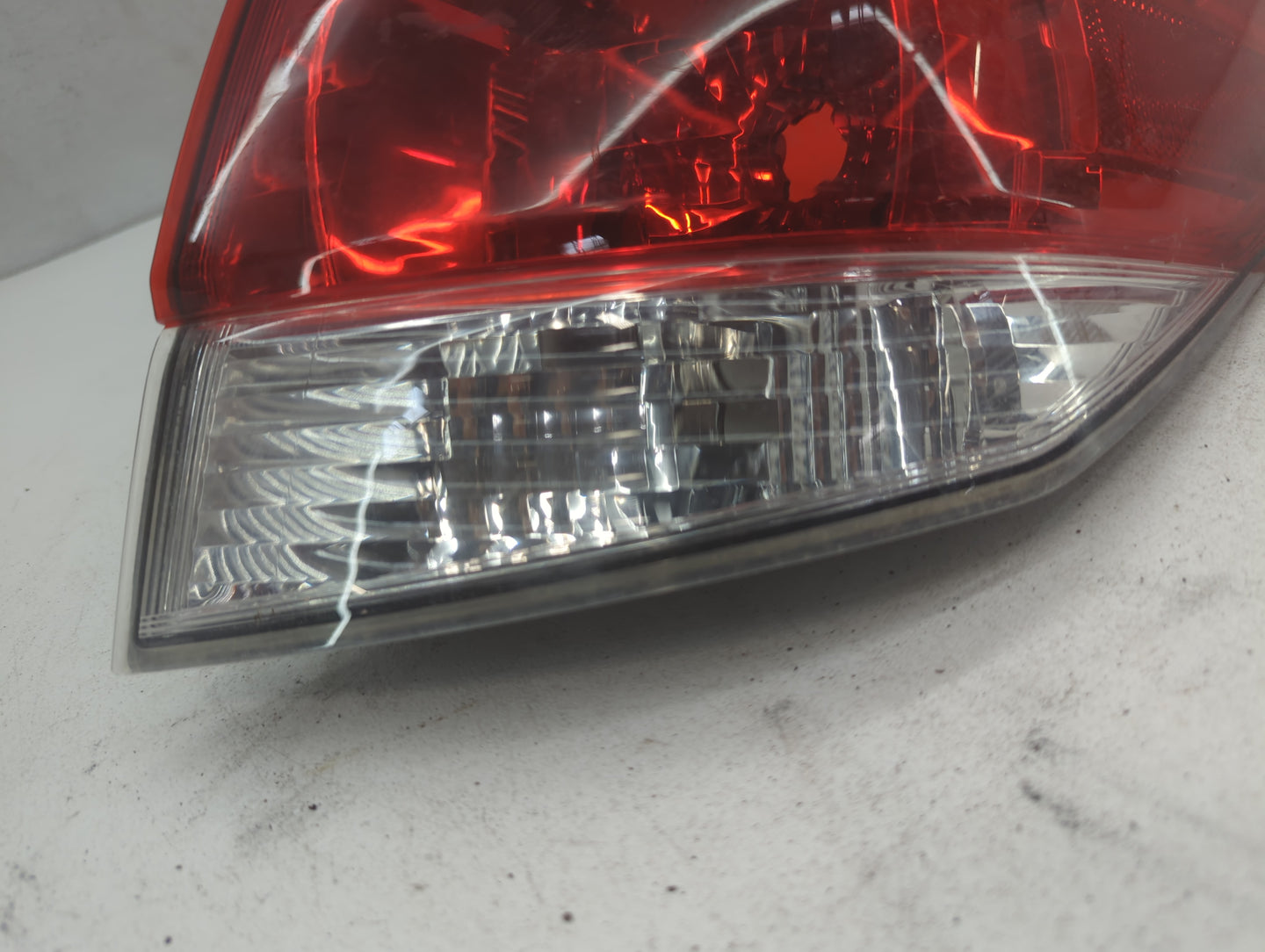 2004-2008 Toyota Corolla Tail Light Assembly Passenger Right OEM P/N:AIP2ST 08 Fits Fits 2004 2005 2006 2007 2008 OEM Used A