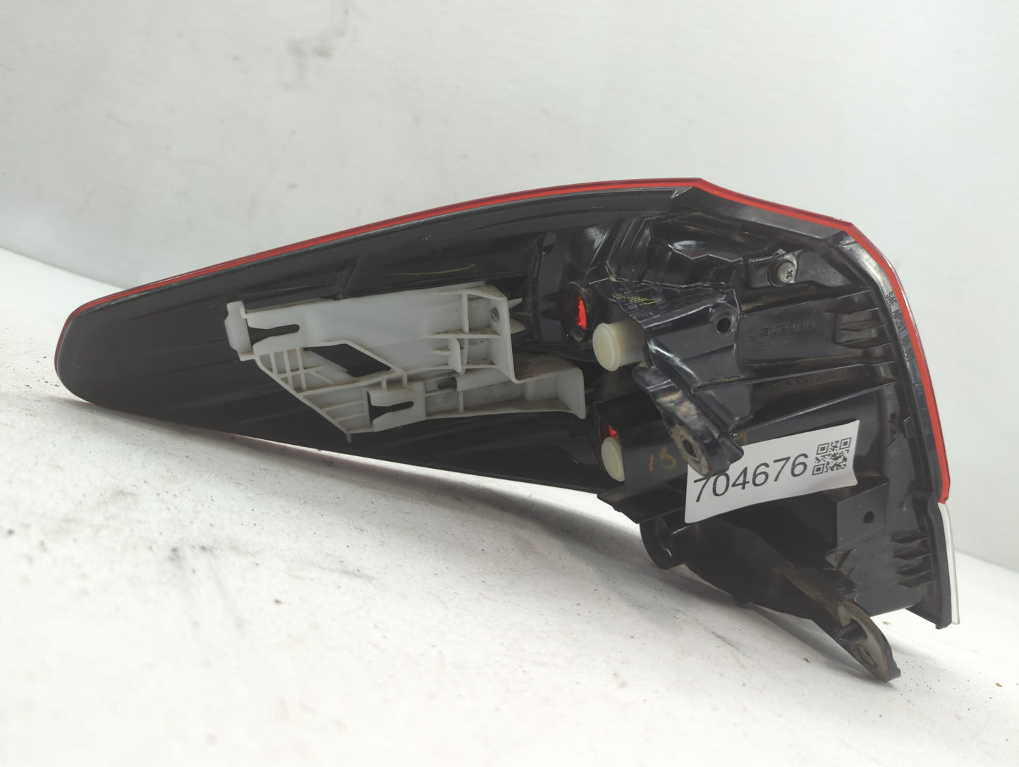 2004-2008 Toyota Corolla Tail Light Assembly Passenger Right OEM P/N:AIP2ST 08 Fits Fits 2004 2005 2006 2007 2008 OEM Used A