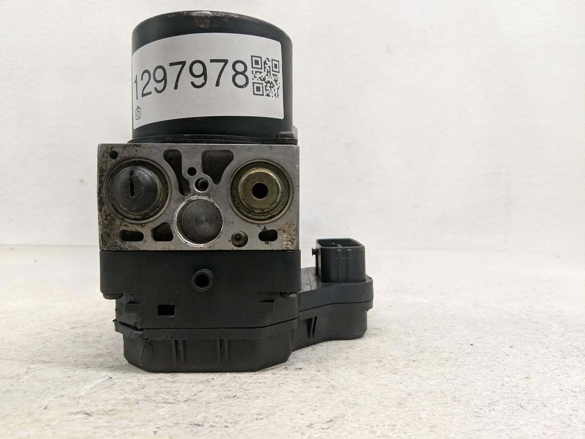2004-2007 Toyota Highlander Anti-Lock Brake ABS Pump Module Actuator OEM Fits Fits 2004 2005 2006 2007 OEM Used Auto Parts -