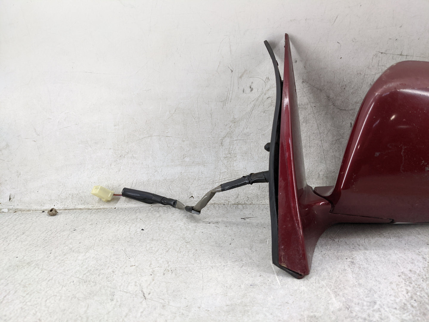 2001-2007 Toyota Highlander Driver Side View Mirror - Left Door Mirror OEM Used - Oemusedautoparts1.com