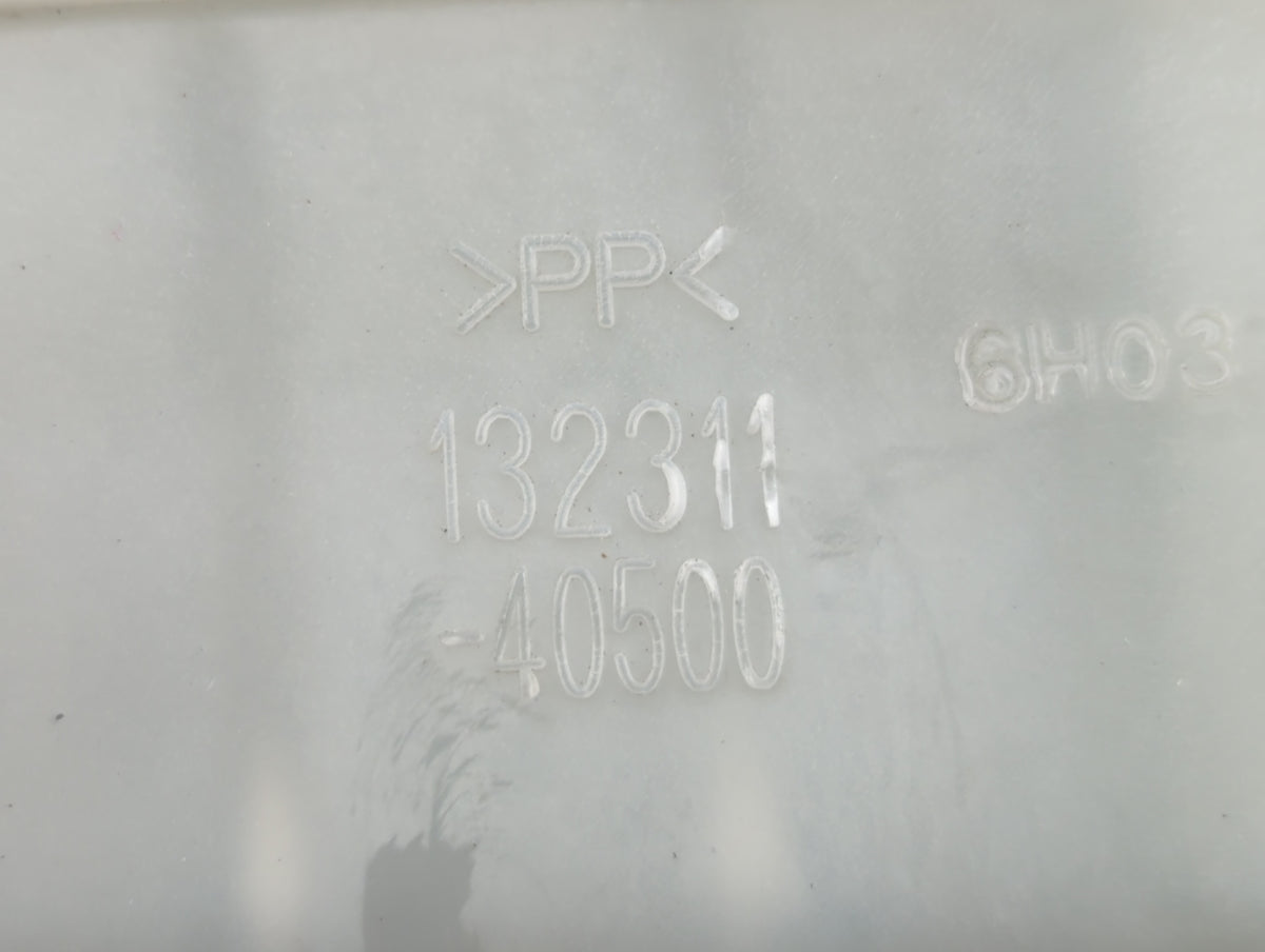2004 Toyota Highlander Radiator Coolant Overflow Expansion Tank Bottle 518951 - Oemusedautoparts1.com