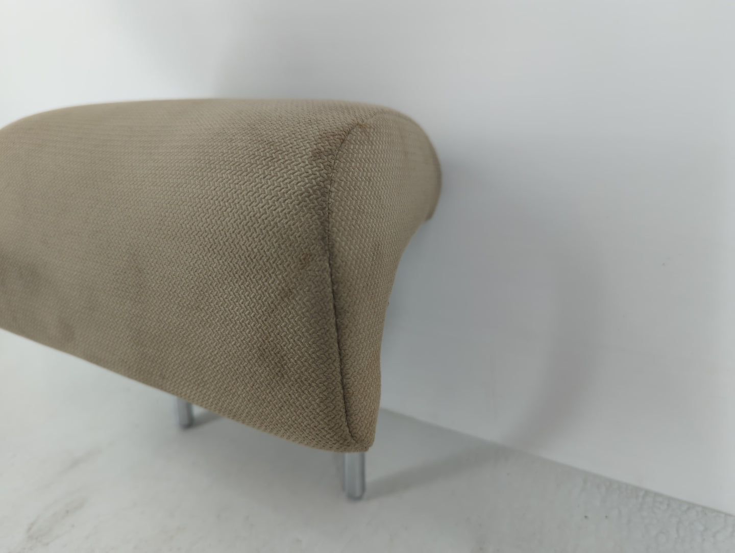 Toyota Highlander Headrest Head Rest Rear Seat Beige - Oemusedautoparts1.com
