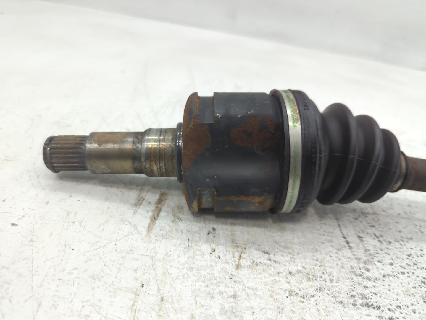 2004-2007 Toyota Highlander Axle Shaft Front Driver Cv C/v - Oemusedautoparts1.com