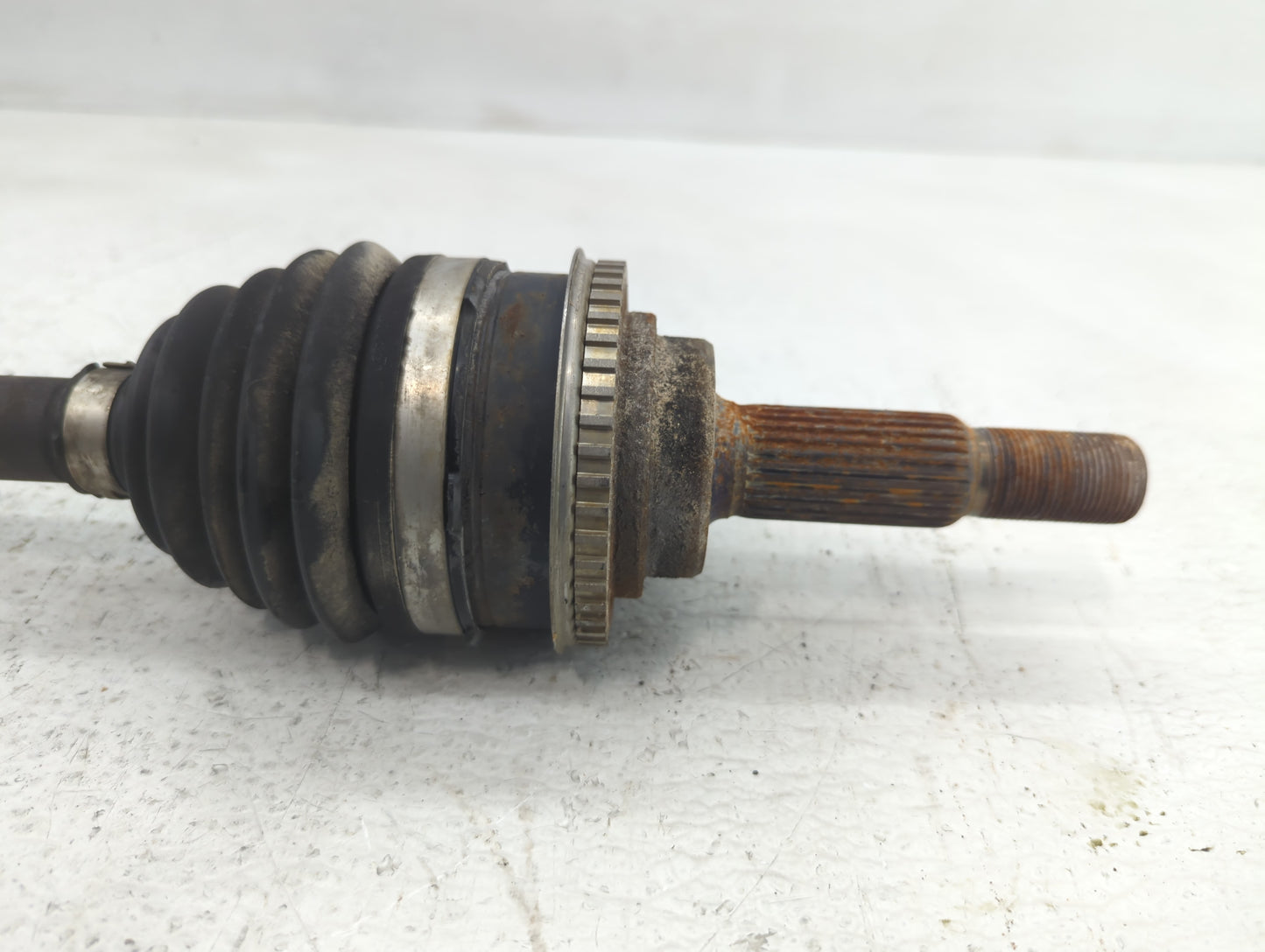 2004-2007 Toyota Highlander Axle Shaft Front Driver Cv C/v - Oemusedautoparts1.com