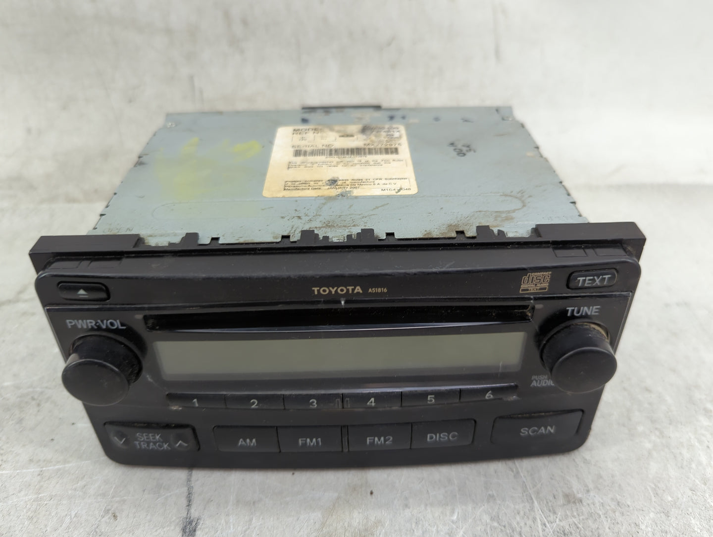 2004-2008 Toyota Matrix Radio AM FM Cd Player Receiver Replacement P/N:86120-02400 157461X Fits Fits 2004 2005 2006 2007 200