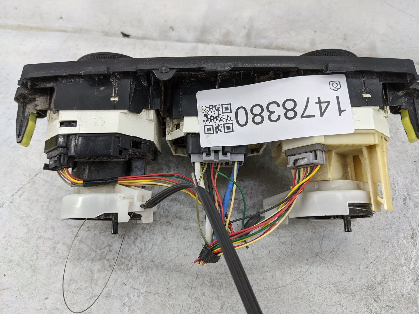 2004-2008 Toyota Matrix Climate Control Module Temperature AC/Heater Replacement P/N:55900-02150 5590002150 Fits OEM Used Au
