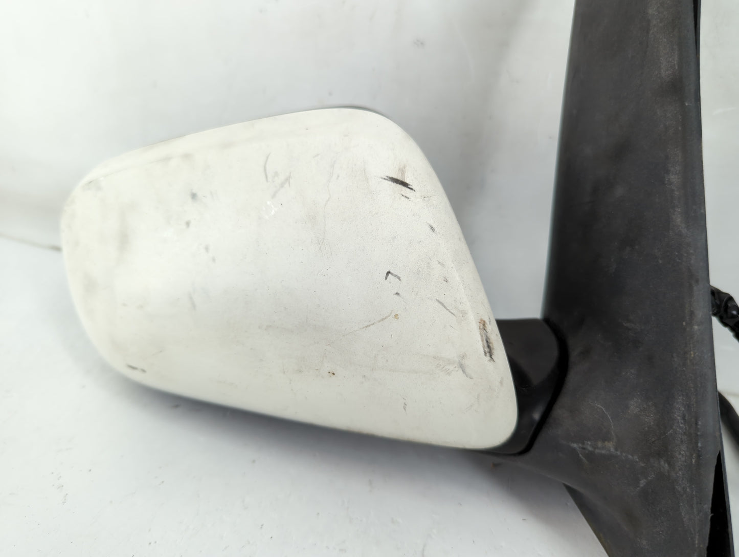 2004-2009 Toyota Prius Passenger Right Side View Manual Door Mirror - Oemusedautoparts1.com