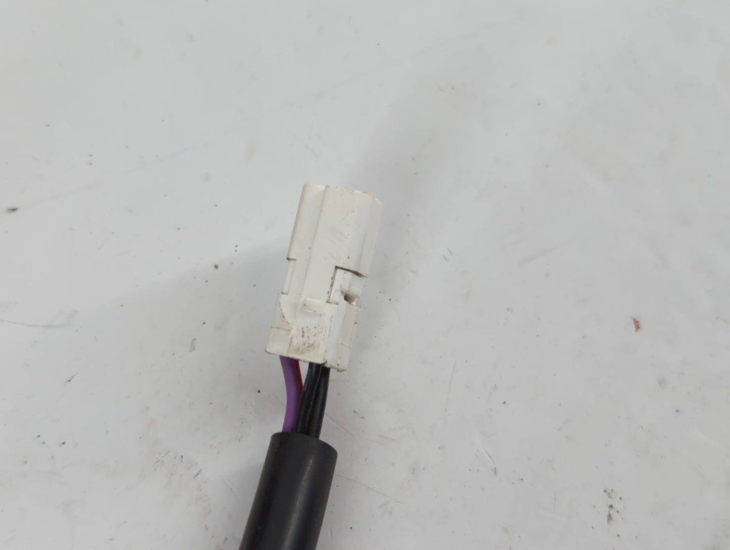 2004-2009 Toyota Prius Passenger Right Side View Manual Door Mirror - Oemusedautoparts1.com