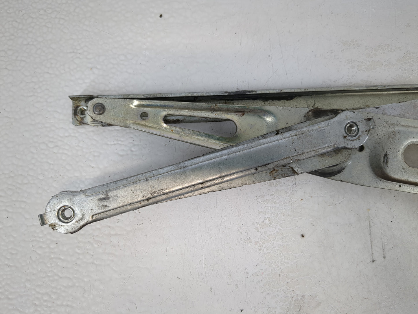 2004-2009 Toyota Prius Passenger Rear Right Power Window Motor - Oemusedautoparts1.com