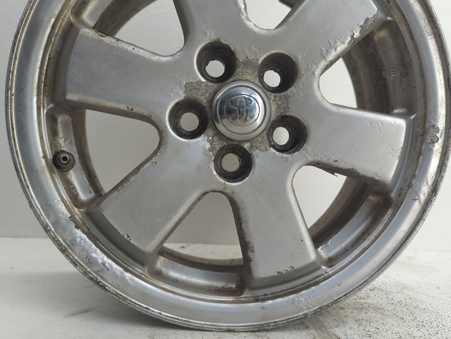 2004-2009 Toyota Prius Oem Wheel Rim 1092324 - Oemusedautoparts1.com