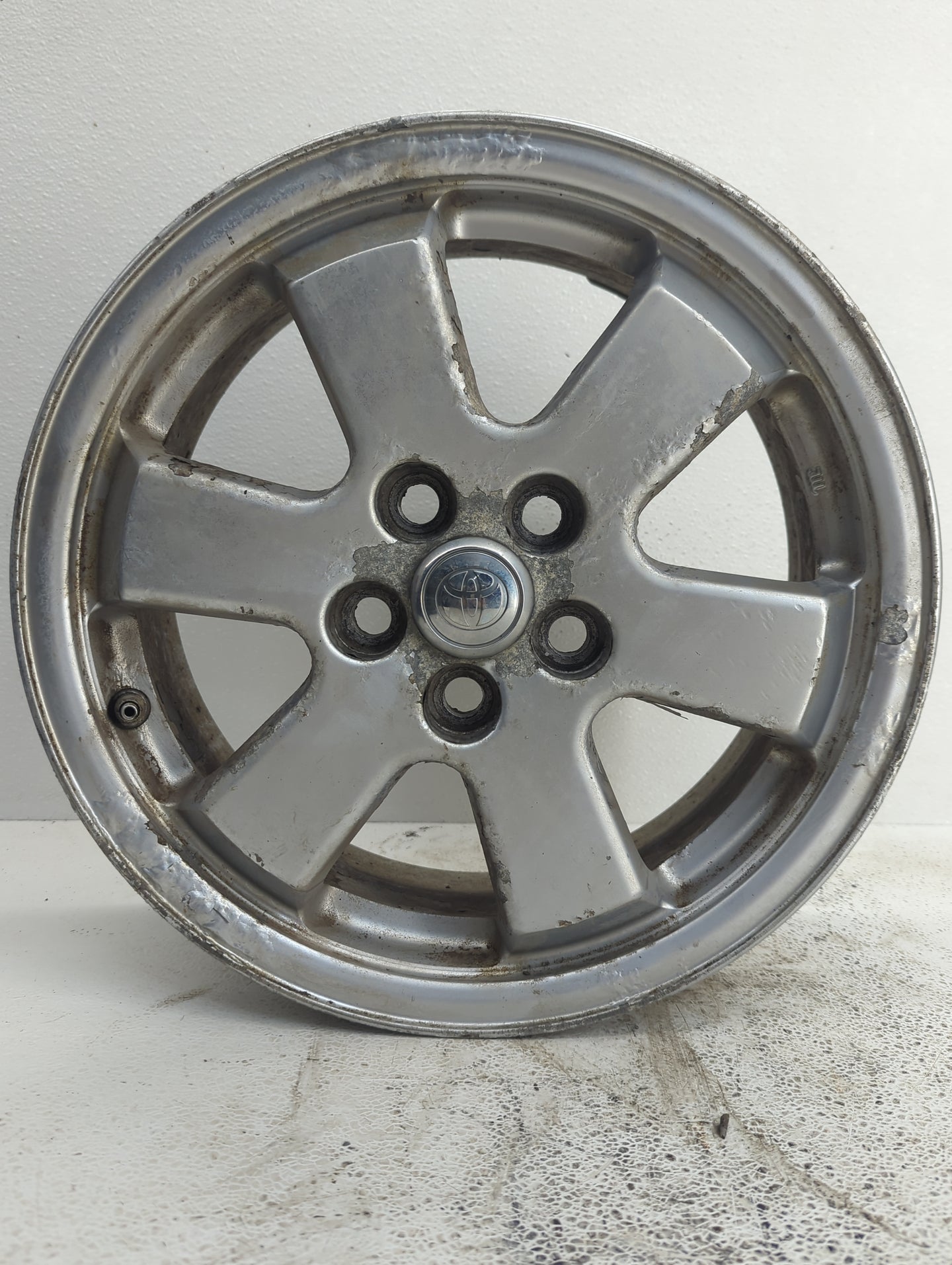 2004-2009 Toyota Prius Oem Wheel Rim 1092324 - Oemusedautoparts1.com