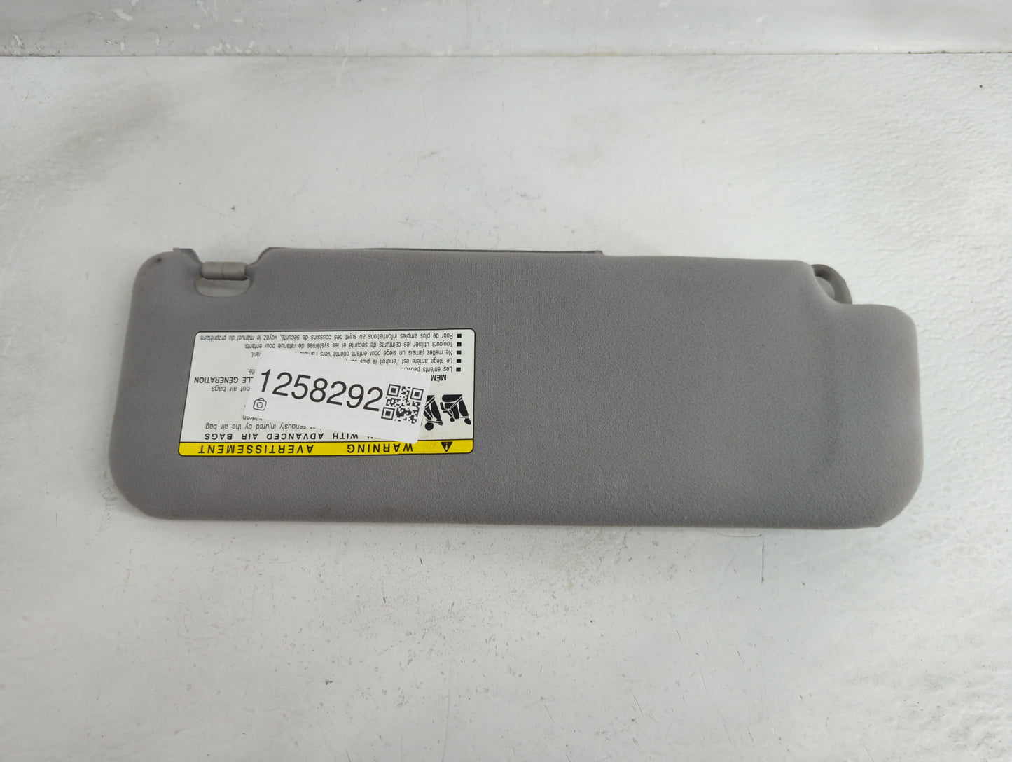 2006-2009 Toyota Prius Sun Visor Shade Replacement Driver Left Mirror Fits Fits 2006 2007 2008 2009 OEM Used Auto Parts - Oe