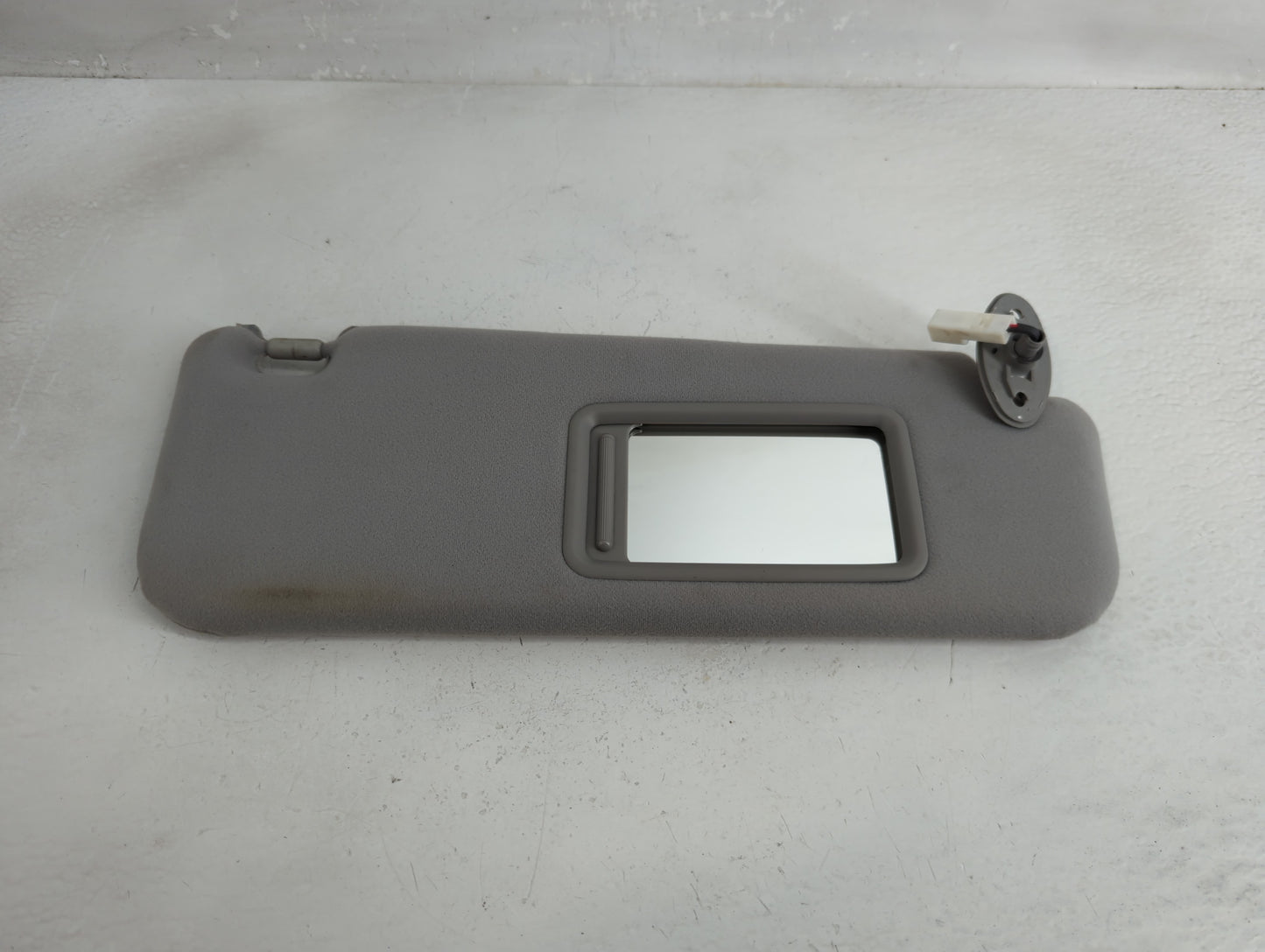 2006-2009 Toyota Prius Sun Visor Shade Replacement Passenger Right Mirror Fits Fits 2006 2007 2008 2009 OEM Used Auto Parts 