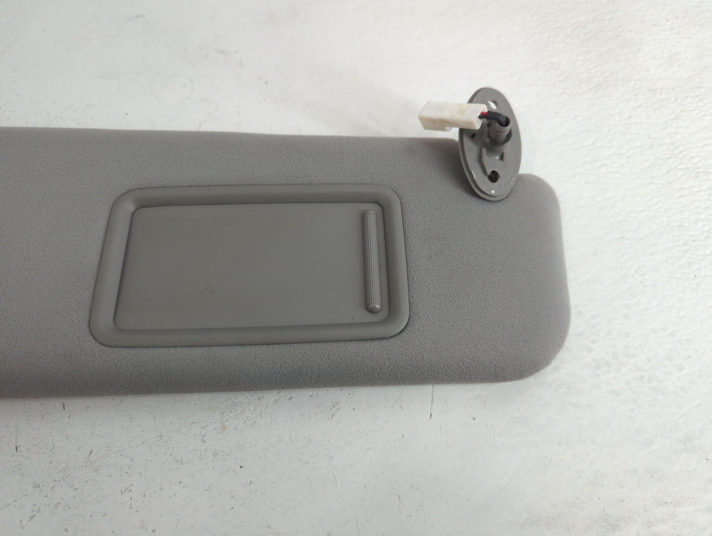 2006-2009 Toyota Prius Sun Visor Shade Replacement Passenger Right Mirror Fits Fits 2006 2007 2008 2009 OEM Used Auto Parts 