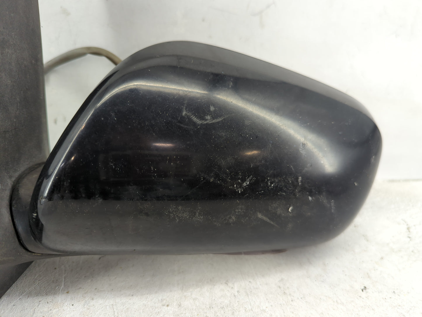 2004-2009 Toyota Prius Driver Side View Mirror - Left Door Mirror OEM Used - Oemusedautoparts1.com