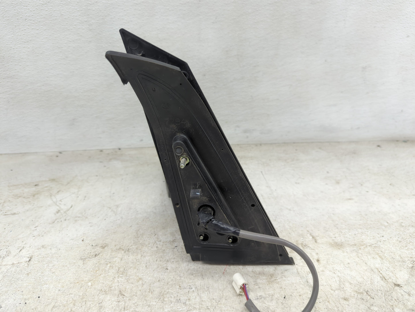 2004-2009 Toyota Prius Passenger Side View Mirror - Right Door Mirror OEM Used - Oemusedautoparts1.com