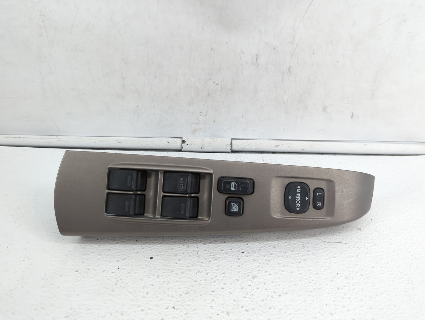 2004-2009 Toyota Prius Master Power Window Switch Replacement Driver Side Left P/N:74231-47090 84820-47021 Fits OEM Used Aut