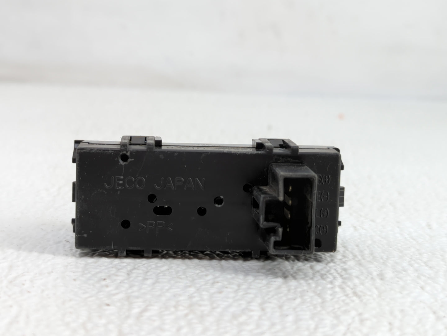 2007 Toyota Prius Digitial Dash Clock P/N:83910-47040 Fits OEM Used Auto Parts - Oemusedautoparts1.com