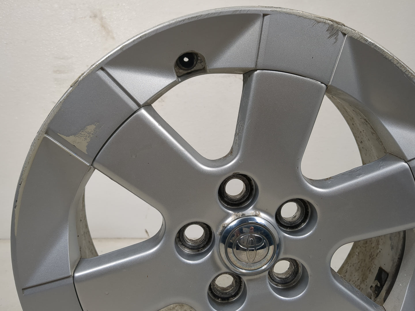 2004-2009 Toyota Prius Oem Wheel Rim - Oemusedautoparts1.com
