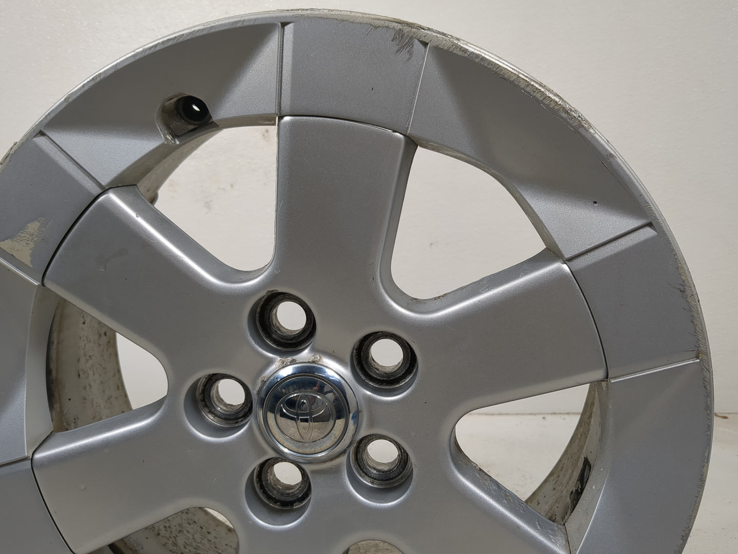 2004-2009 Toyota Prius Oem Wheel Rim - Oemusedautoparts1.com