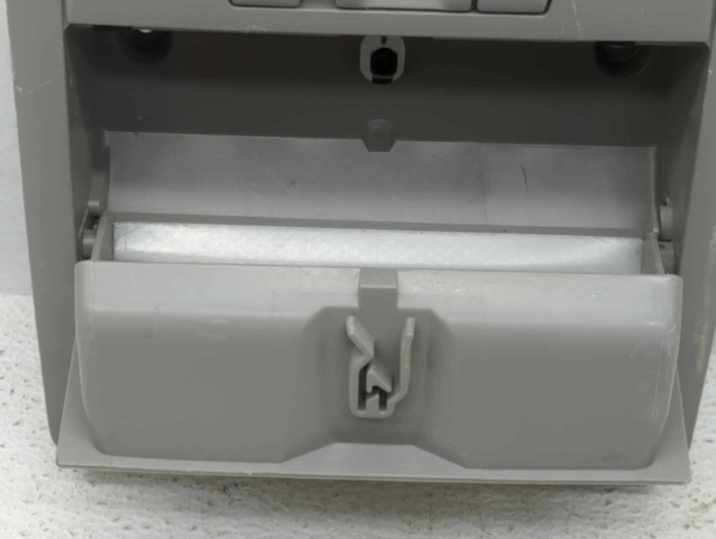 2007 Toyota Prius Overhead Roof Console - Oemusedautoparts1.com