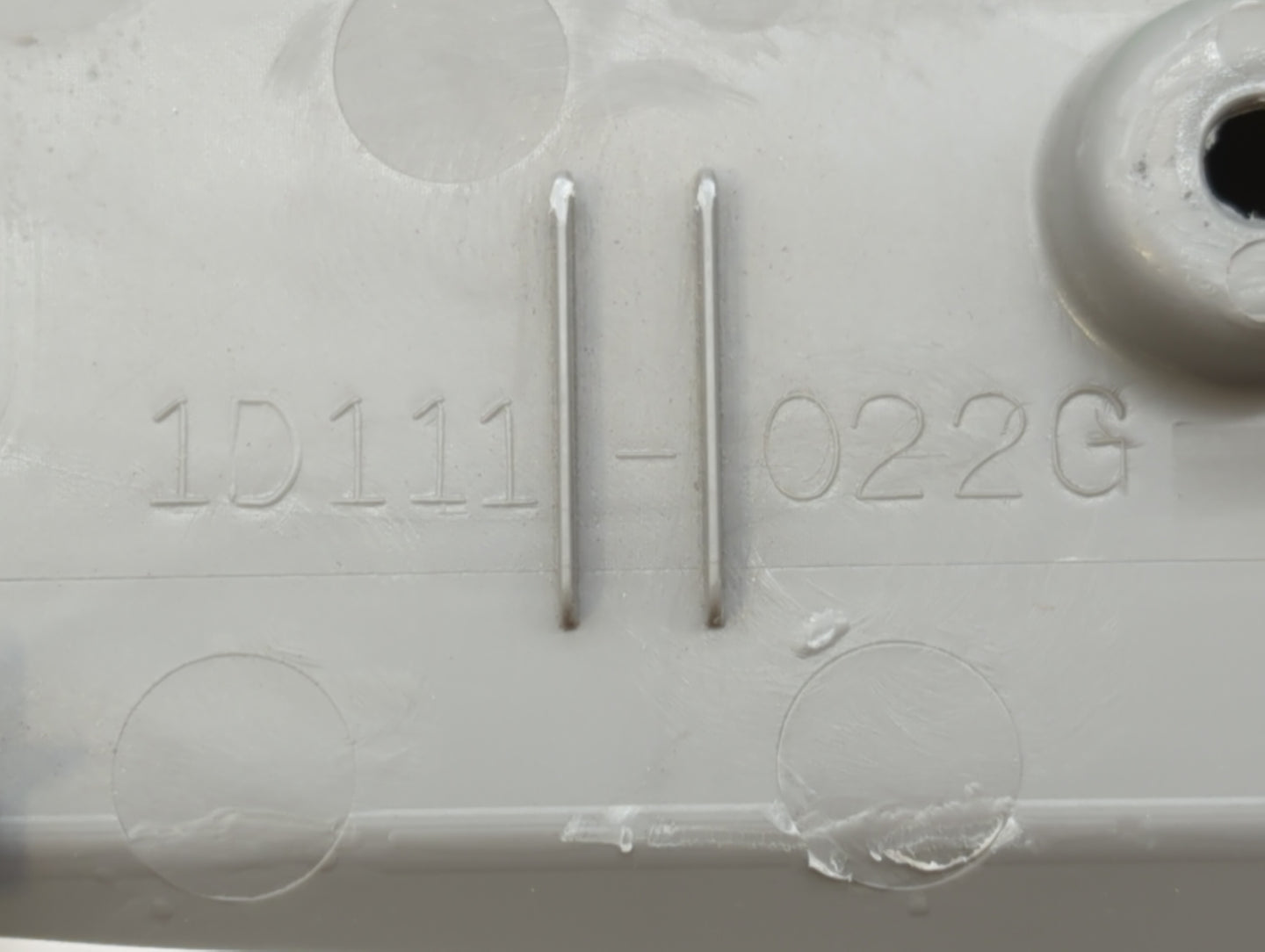 2007 Toyota Prius Overhead Roof Console - Oemusedautoparts1.com