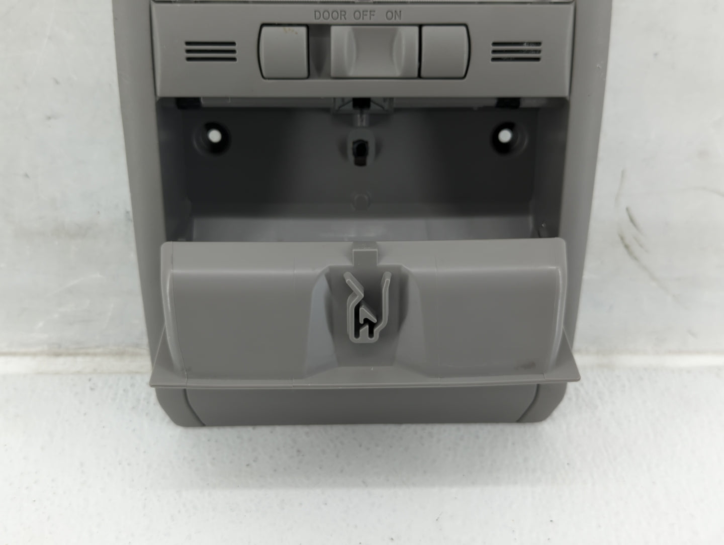 2007 Toyota Prius Overhead Roof Console - Oemusedautoparts1.com