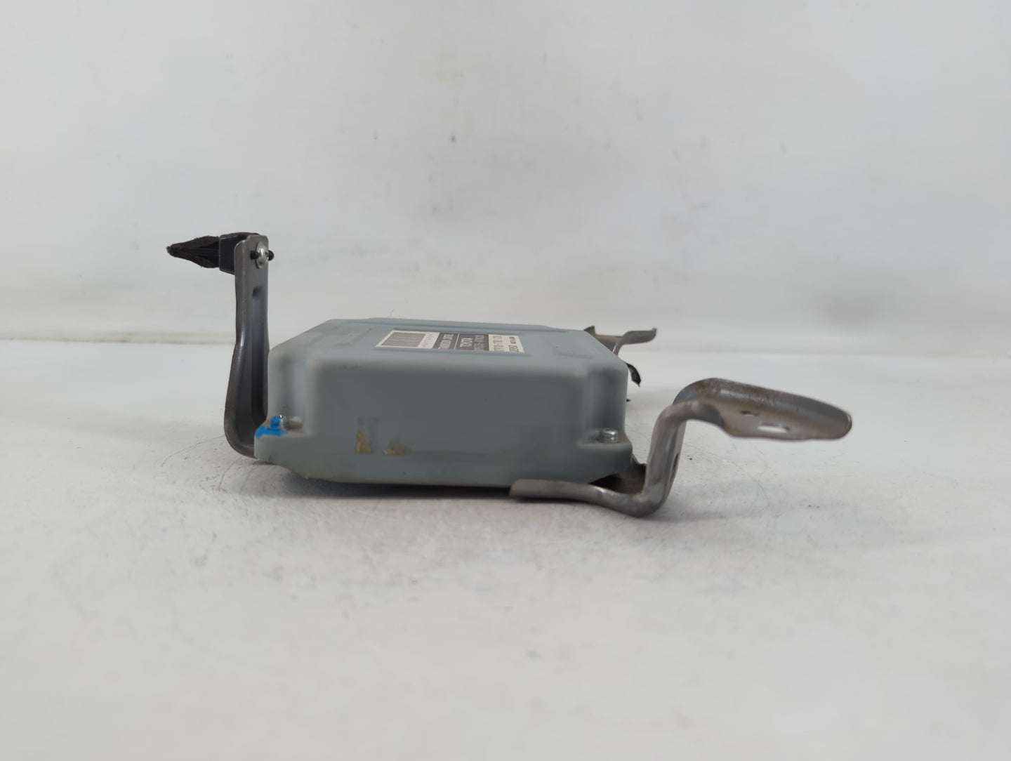 2006-2009 Toyota Prius Body Control Module Bcm 89535-47020 - Oemusedautoparts1.com
