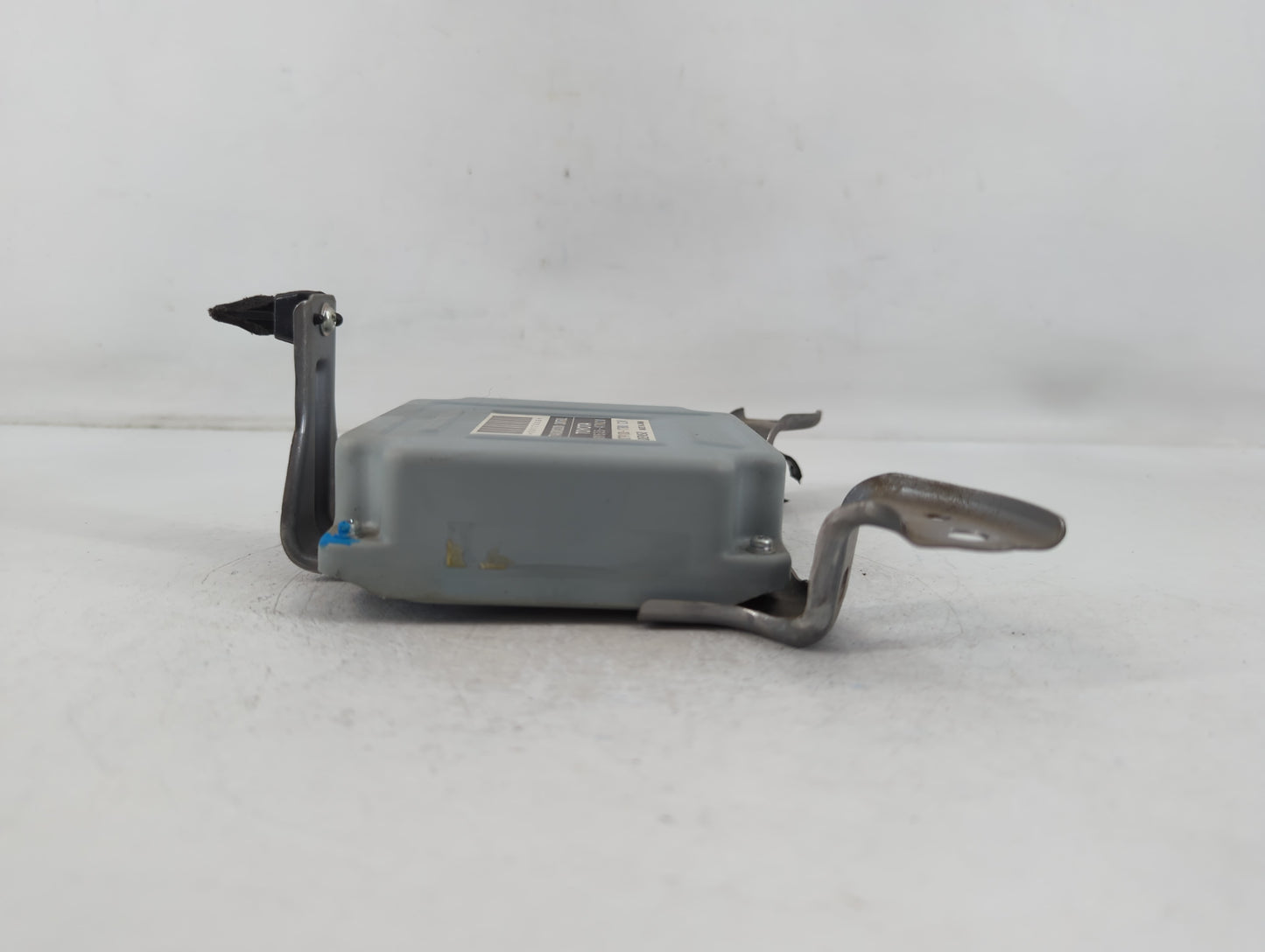 2006-2009 Toyota Prius Body Control Module Bcm 89535-47020 - Oemusedautoparts1.com