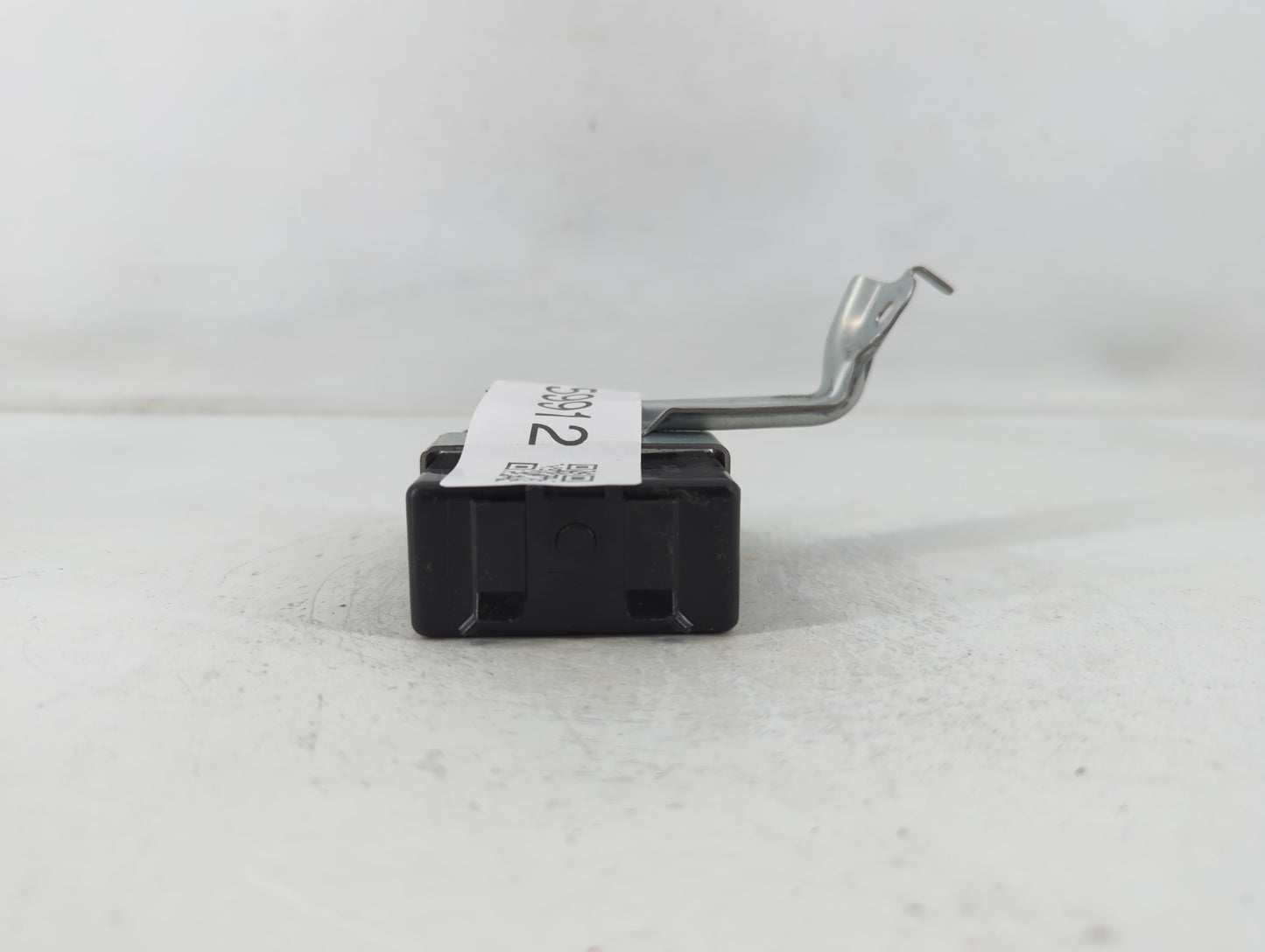 2006-2009 Toyota Prius Body Control Module Bcm Inner Cabin Fuse Box - Oemusedautoparts1.com