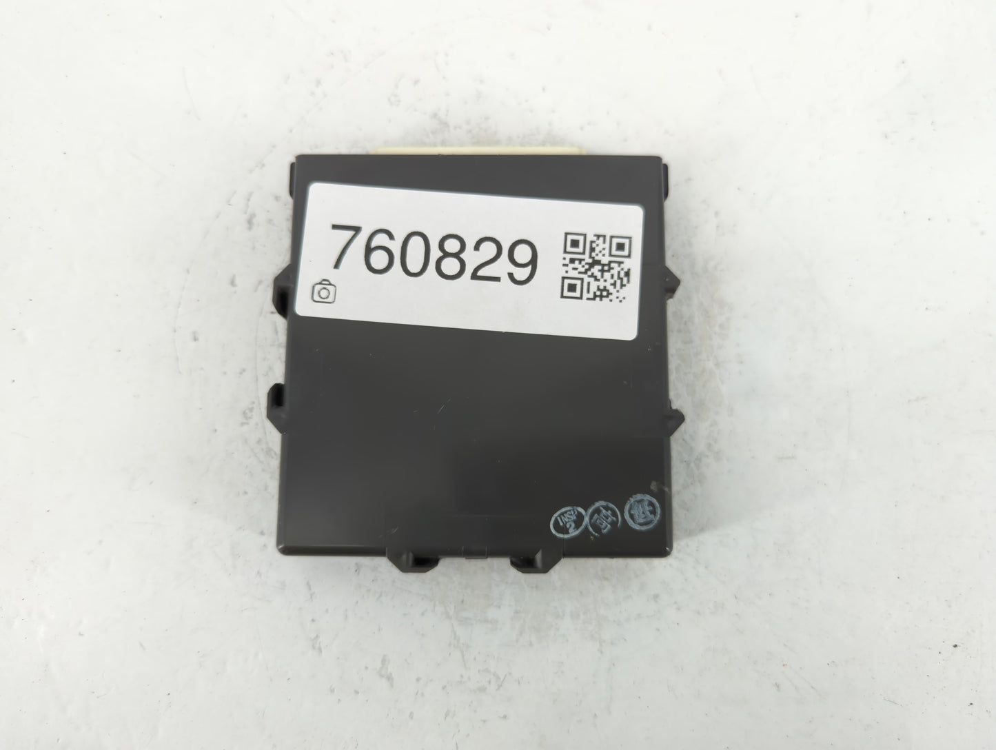 2005-2009 Toyota Prius Body Control Module Bcm Inner Cabin Fuse Box - Oemusedautoparts1.com