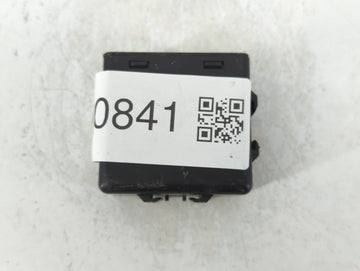 2006-2009 Toyota Prius Body Control Module Bcm Inner Cabin Fuse Box - Oemusedautoparts1.com