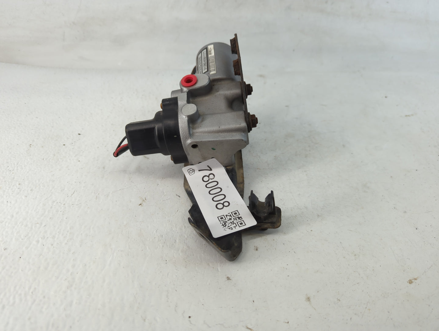 2004-2009 Toyota Prius Brake Master Cylinder - Oemusedautoparts1.com
