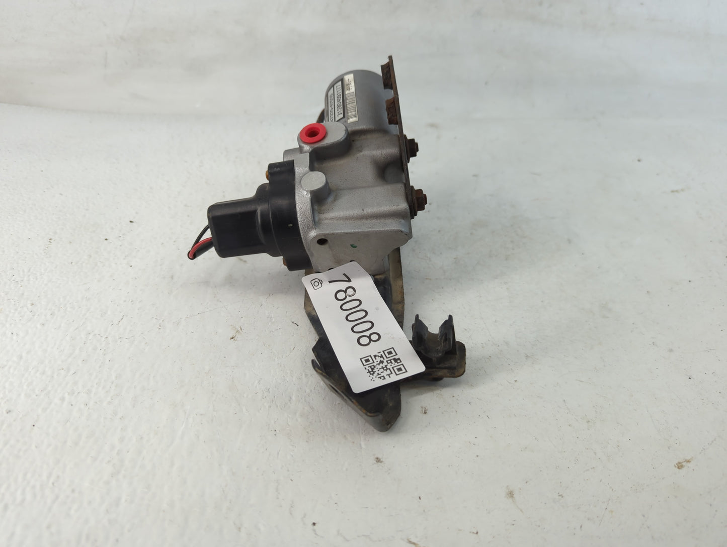 2004-2009 Toyota Prius Brake Master Cylinder - Oemusedautoparts1.com