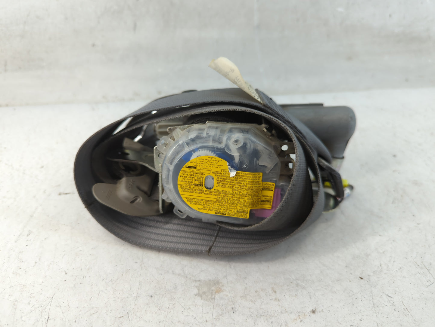 2006-2009 Toyota Prius Passenger Front Seatbelt Buckle - Oemusedautoparts1.com