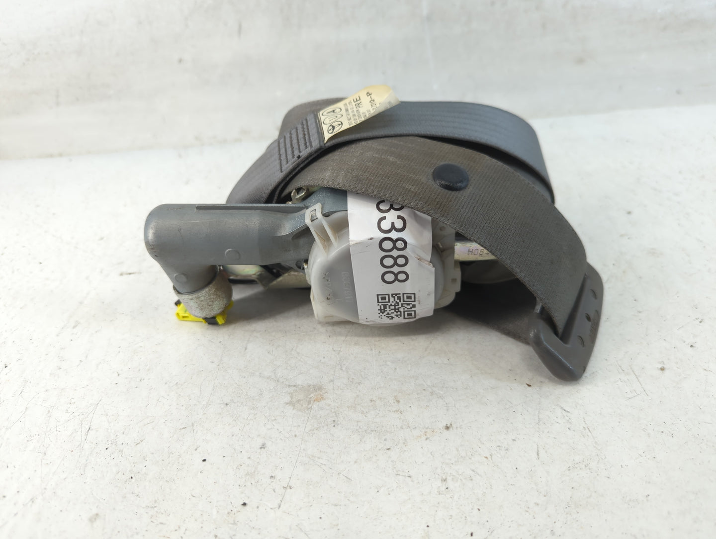 2006-2009 Toyota Prius Passenger Front Seatbelt Buckle 833888 - Oemusedautoparts1.com