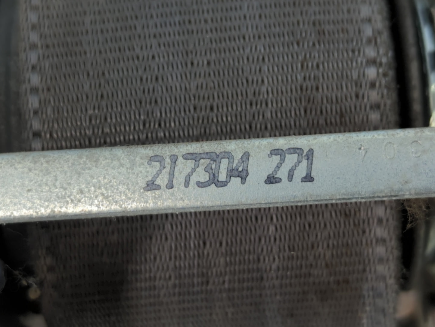 2004-2009 Toyota Prius Driver Seatbelt Buckle - Oemusedautoparts1.com
