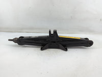 2007 Toyota Prius Spare Scissor Car Jack 833891 - Oemusedautoparts1.com