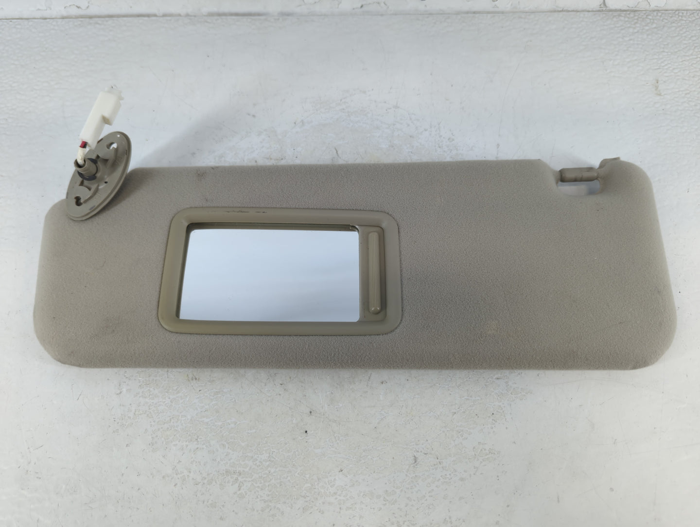 2006-2009 Toyota Prius Sun Visor Shade Replacement Passenger Right Mirror Fits Fits 2006 2007 2008 2009 OEM Used Auto Parts 