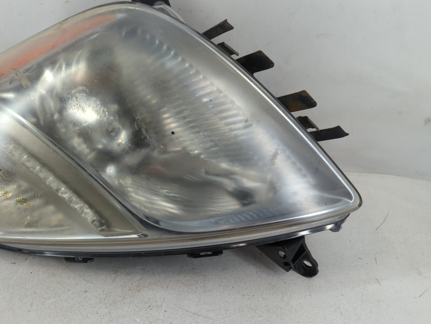 2005-2009 Toyota Prius Driver Left Oem Head Light Headlight Lamp - Oemusedautoparts1.com