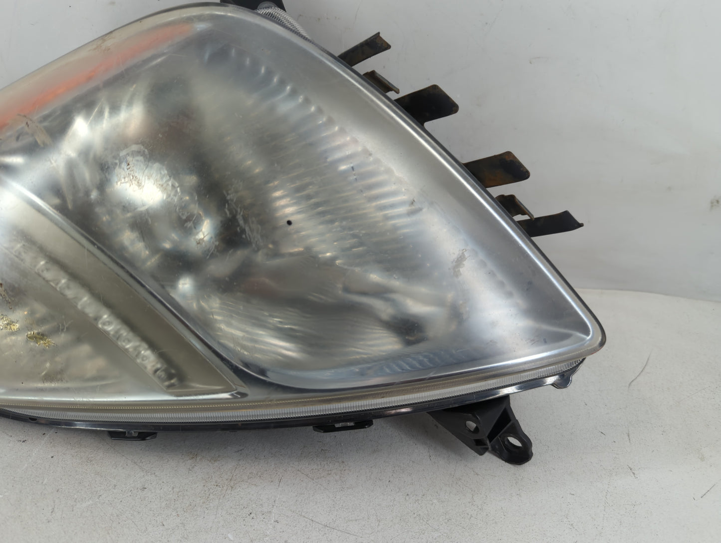 2005-2009 Toyota Prius Driver Left Oem Head Light Headlight Lamp - Oemusedautoparts1.com