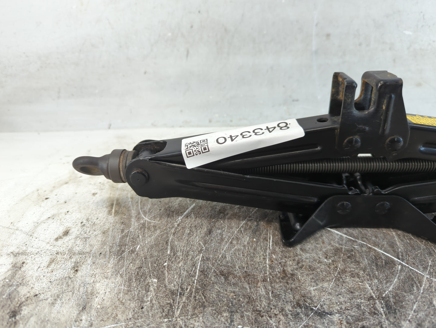2007 Toyota Prius Spare Scissor Car Jack 843340 - Oemusedautoparts1.com