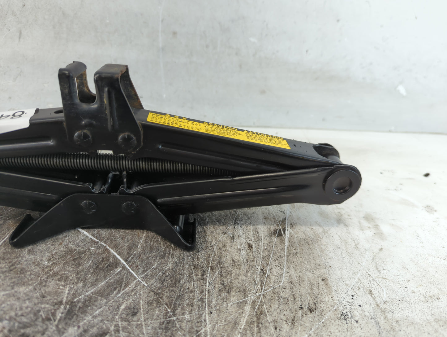 2007 Toyota Prius Spare Scissor Car Jack 843340 - Oemusedautoparts1.com