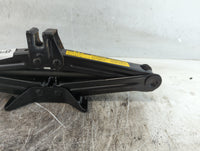 2007 Toyota Prius Spare Scissor Car Jack 843340 - Oemusedautoparts1.com