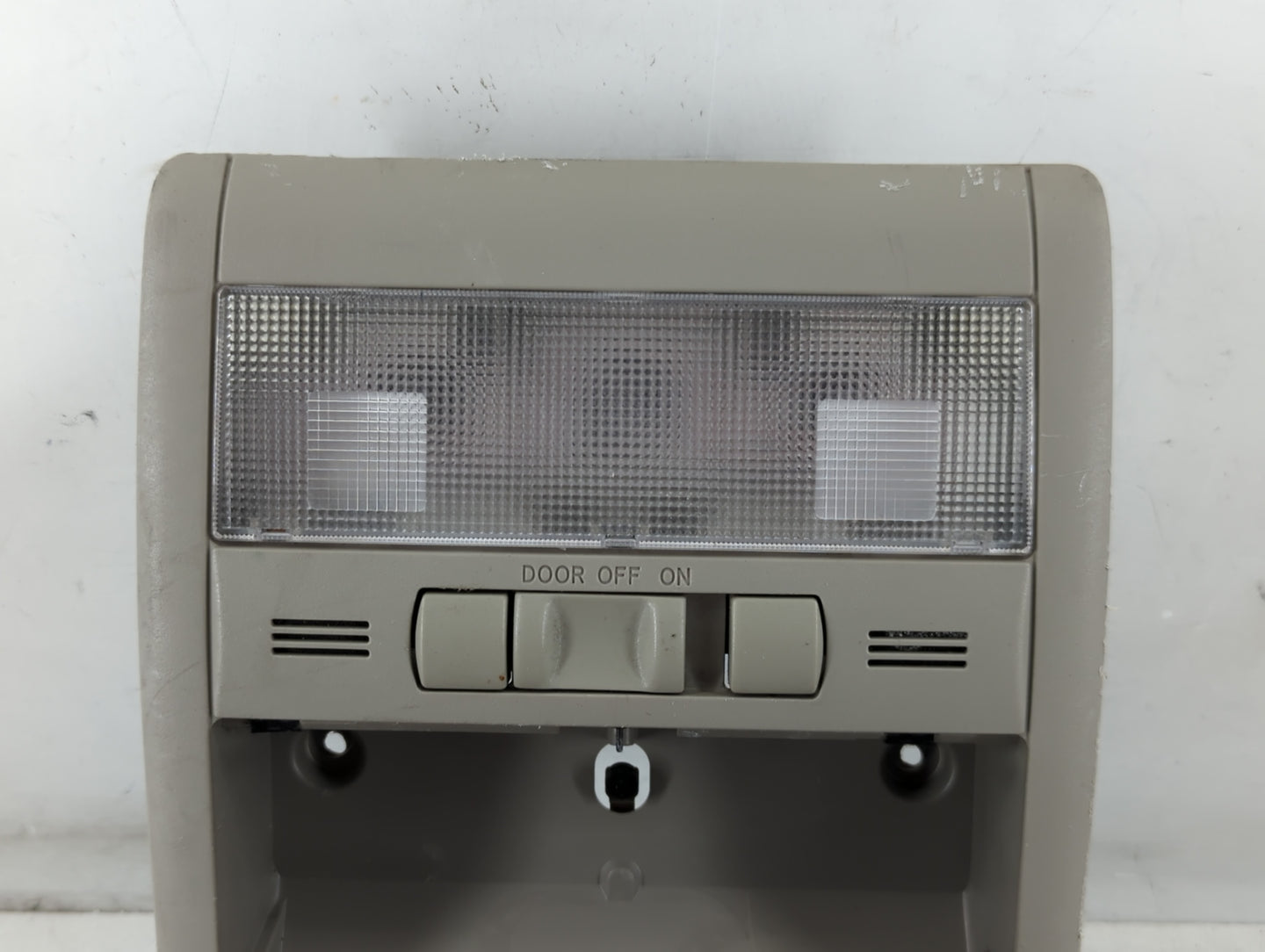 2004-2009 Toyota Prius Overhead Roof Console Interior Dome Light - Oemusedautoparts1.com