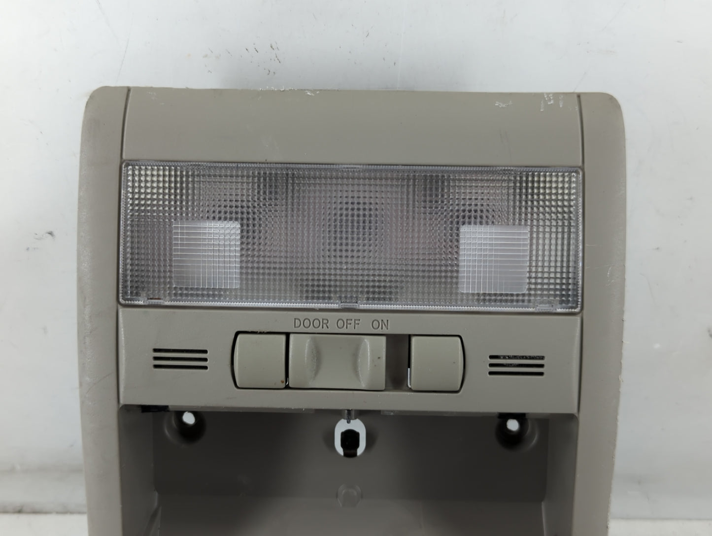 2004-2009 Toyota Prius Overhead Roof Console Interior Dome Light - Oemusedautoparts1.com