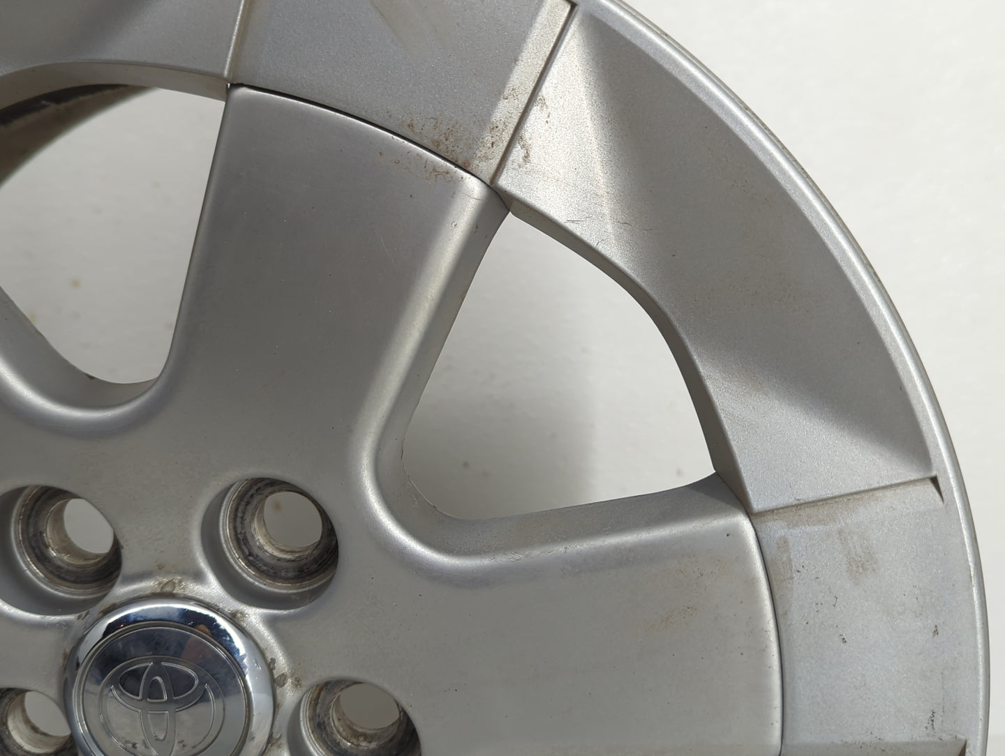 2004-2009 Toyota Prius Oem Wheel Rim 847804 - Oemusedautoparts1.com